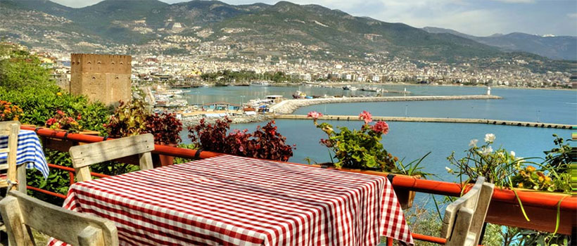 O Bir Akdeniz Güzeli. Alanya’da Tatil Yapmak Neden Muhteşemdir?